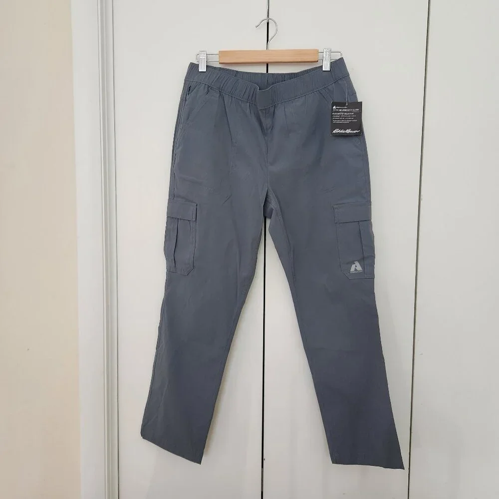 Eddie Bauer Women's Guide Ripstop Cargo Ankle Pants in Mulberry Size 8 - Picture 1 of 6